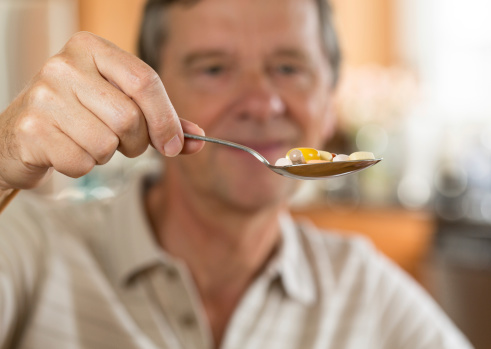 Can Vitamin E and selenium supplements increase prostate cancer risk? 669bc42d69bdc.jpeg