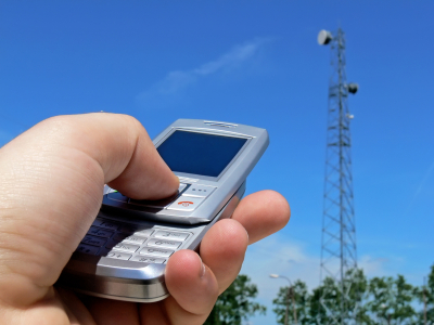 US Cancer chief sees cell phone risks 669bde70916cf.jpeg