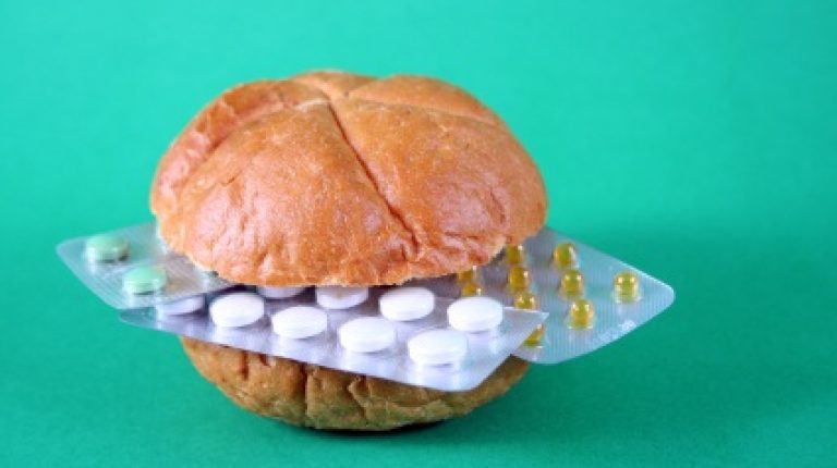 Would you like chips, tomato sauce and statins with your burger?_669bd745caee5.jpeg